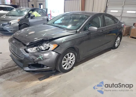 2015 Ford Fusion S z USA, uszkodzony, nr VIN 1FA6P0G75F5119947